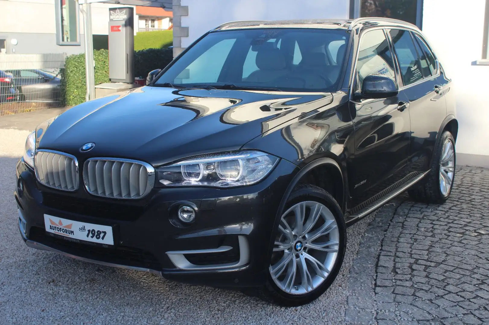 BMW X5 xDrive 30 d~Design Pure Experience~ Gris - 1