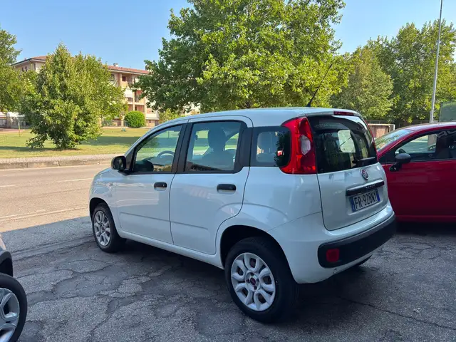 Fiat Panda view 3