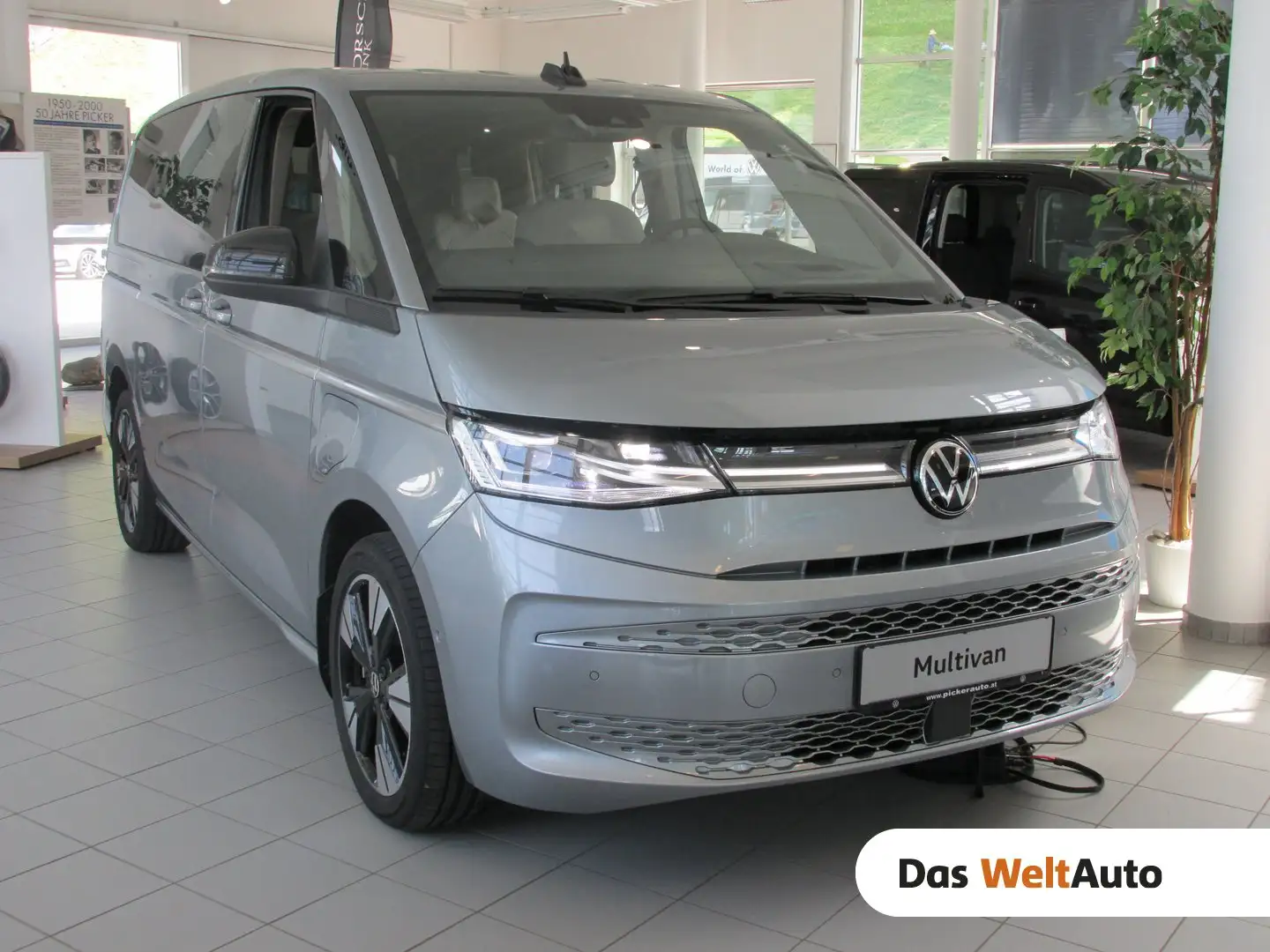 Volkswagen T7 Multivan VW T7 Multivan Style ÜH eHybrid 180 kW 4MOTION Silber - 1