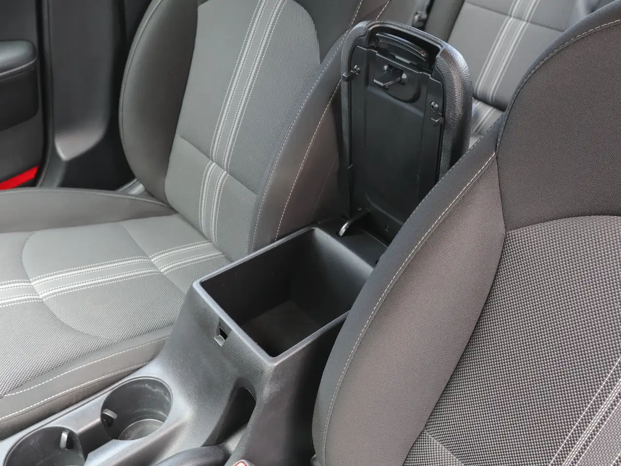 Kia Forte снимка Kia Forte