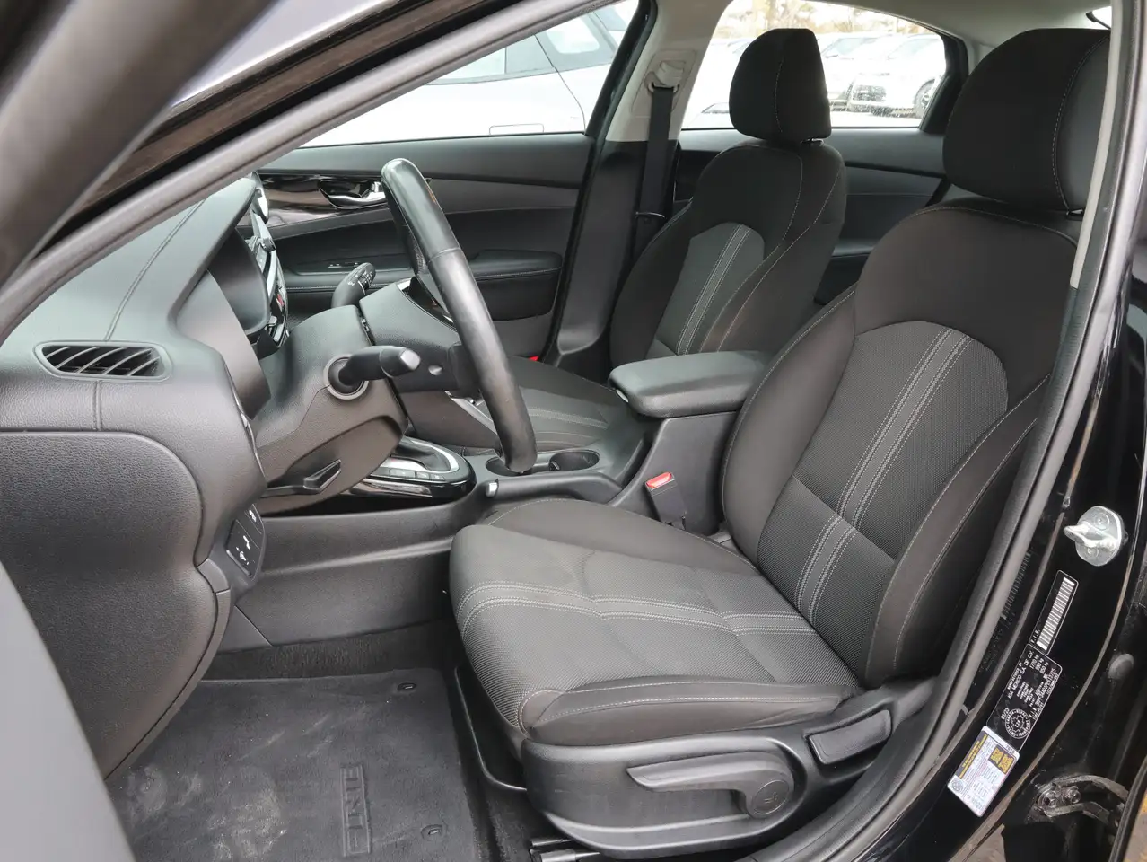 Kia Forte снимка Kia Forte