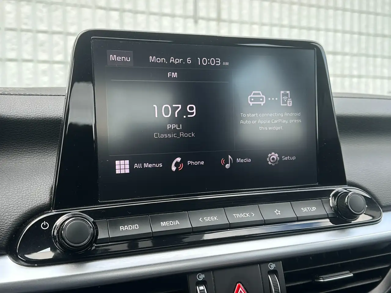 Kia Forte снимка Kia Forte