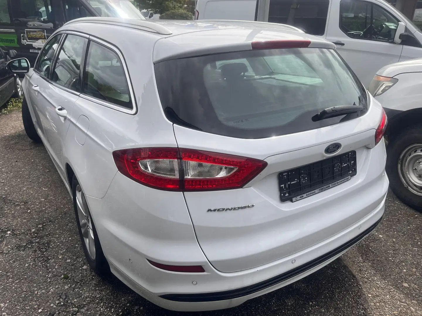Ford Mondeo Turnier Titanium Weiß - 2
