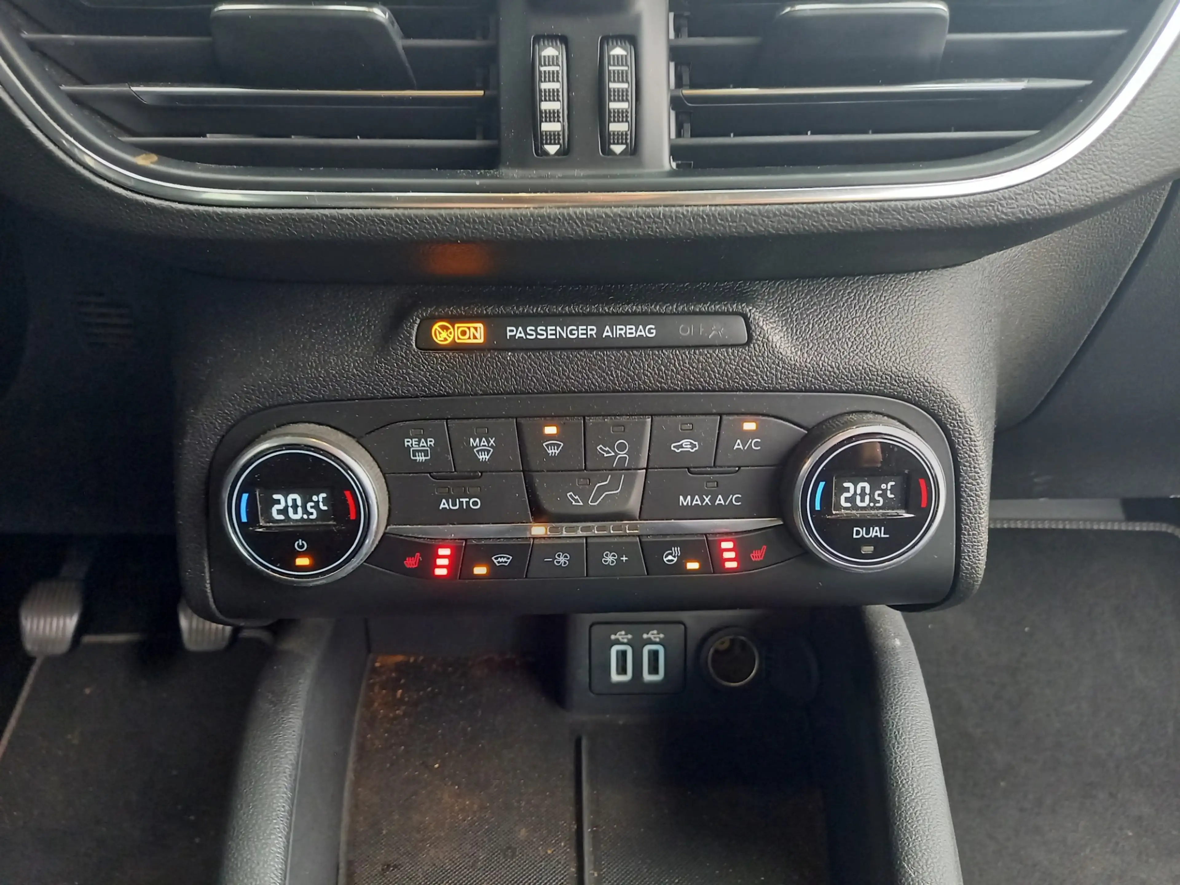 Ford Focus 1.0 EcoBoost Hybrid Titanium X Business - CAMERA - — photo 7