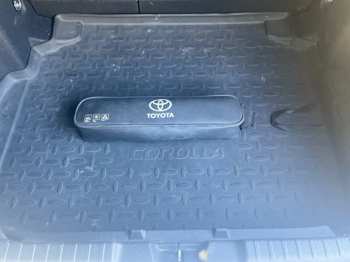 Toyota Corolla Corolla Hybride 122h Design Blanc - 2