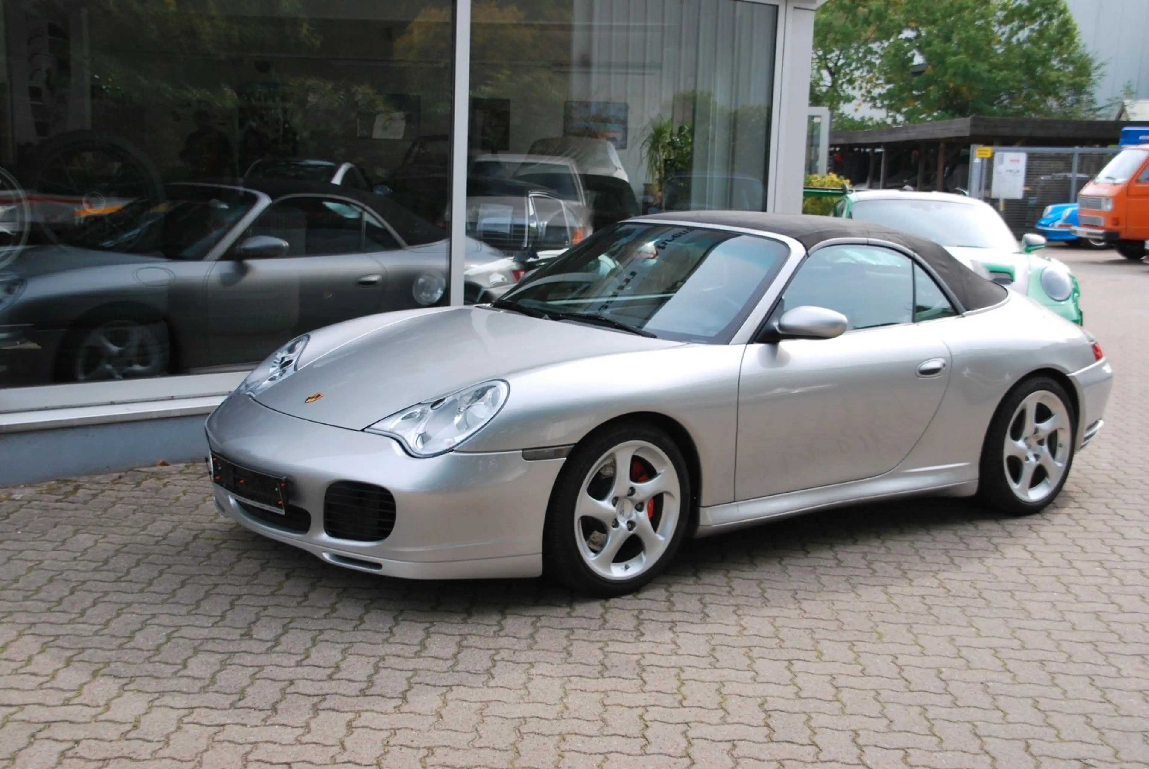 Porsche 996 Carrera 4S,Erstlack,Schalter.