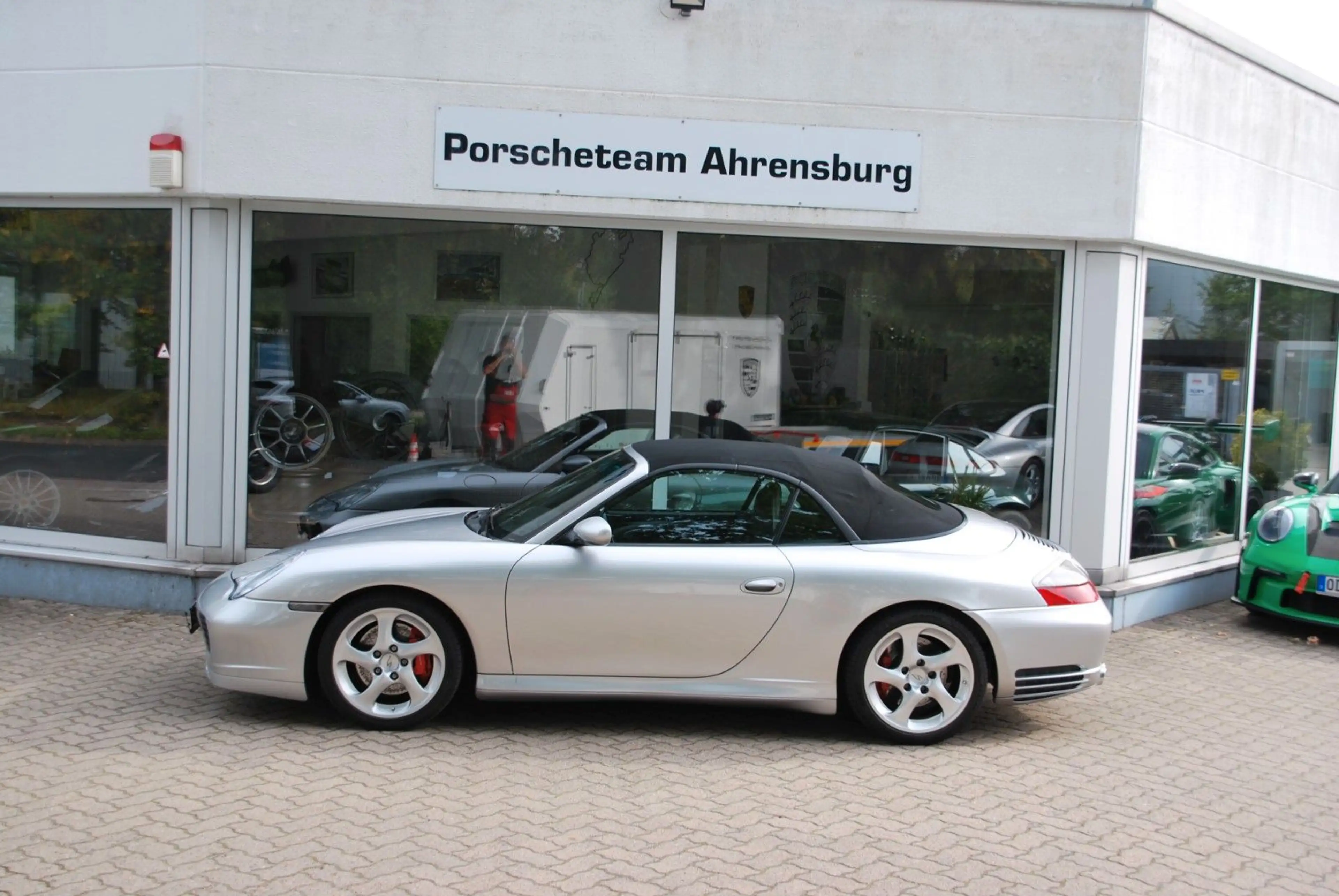 Porsche 996 Carrera 4S,Erstlack,Schalter. — photo 9