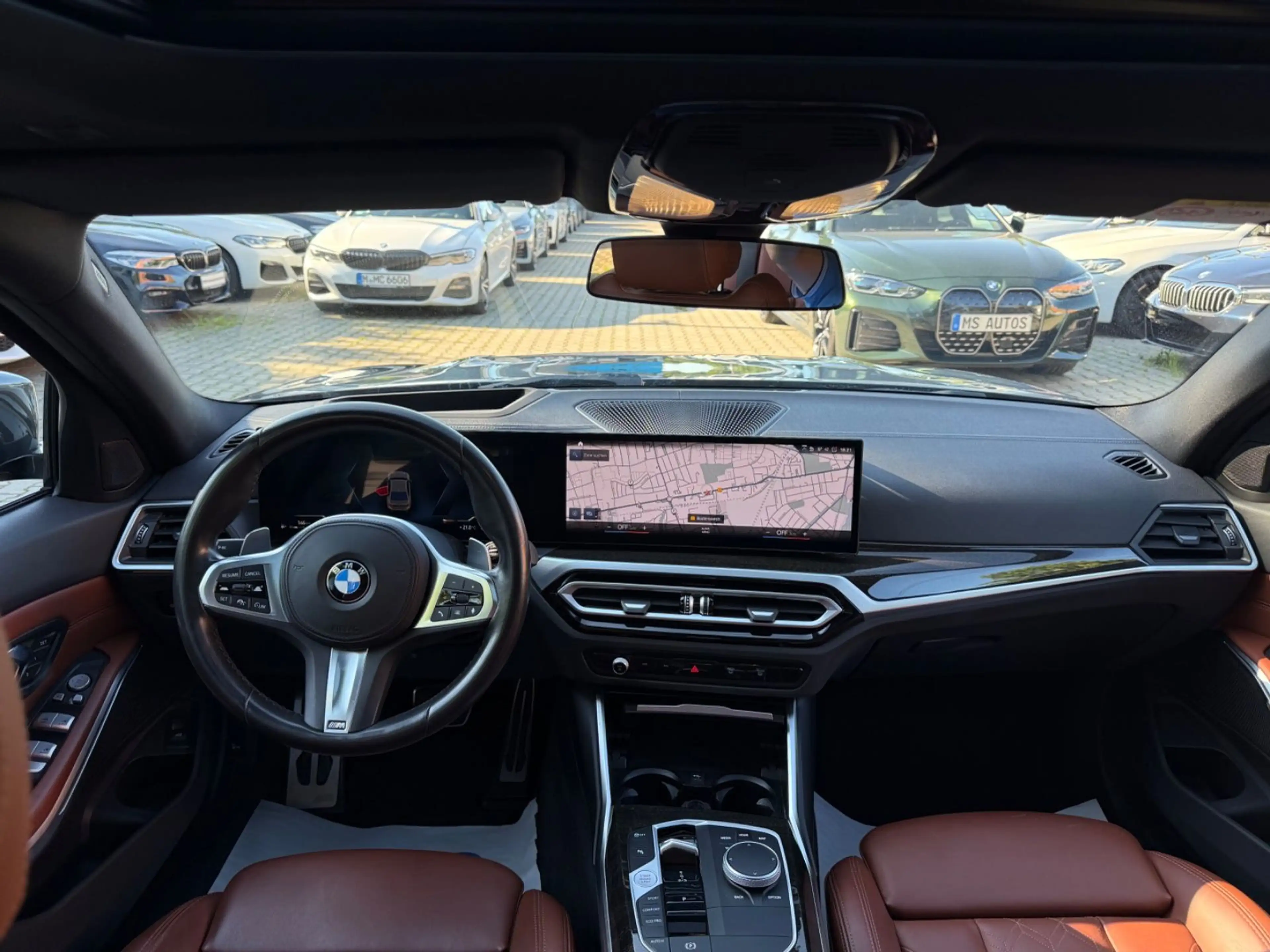 BMW 330 d xD*M-Sport*Glasdach*Head-Up*Standheizung — photo 9