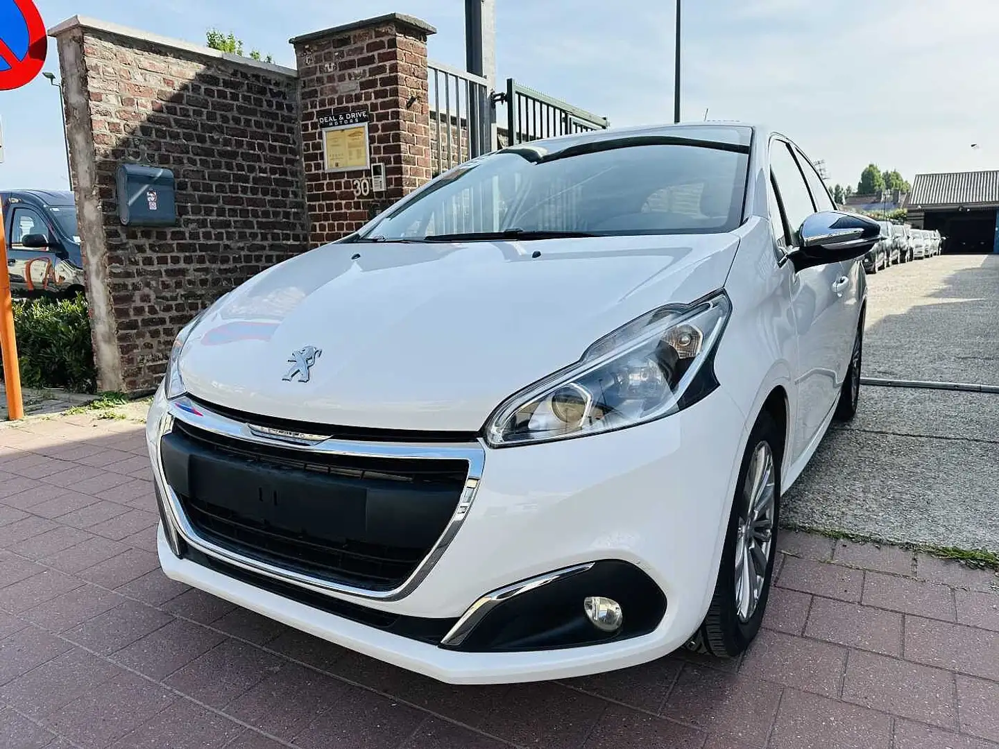 Peugeot 208 1.2 I MET 95DKM EDITION ALLURE Bianco - 1