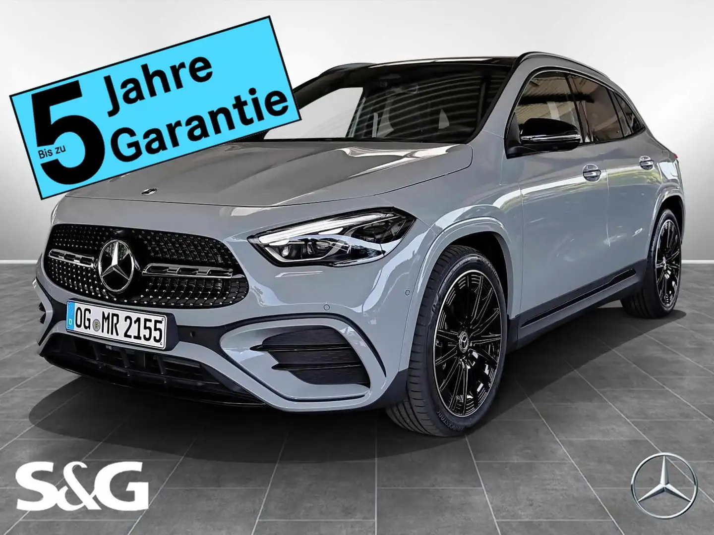 Mercedes-Benz GLA 220 4M AMG MBUX+360°+M-LED+Pano+AHK+Distron Šedá - 1