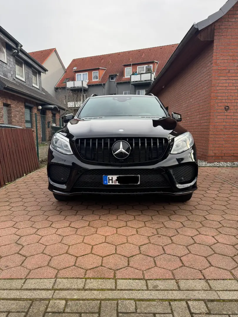 Mercedes-Benz GLE 500 4Matic, 9G, AMG Line, Scheckheft, 3. Hand, V8, AHK crna - 2