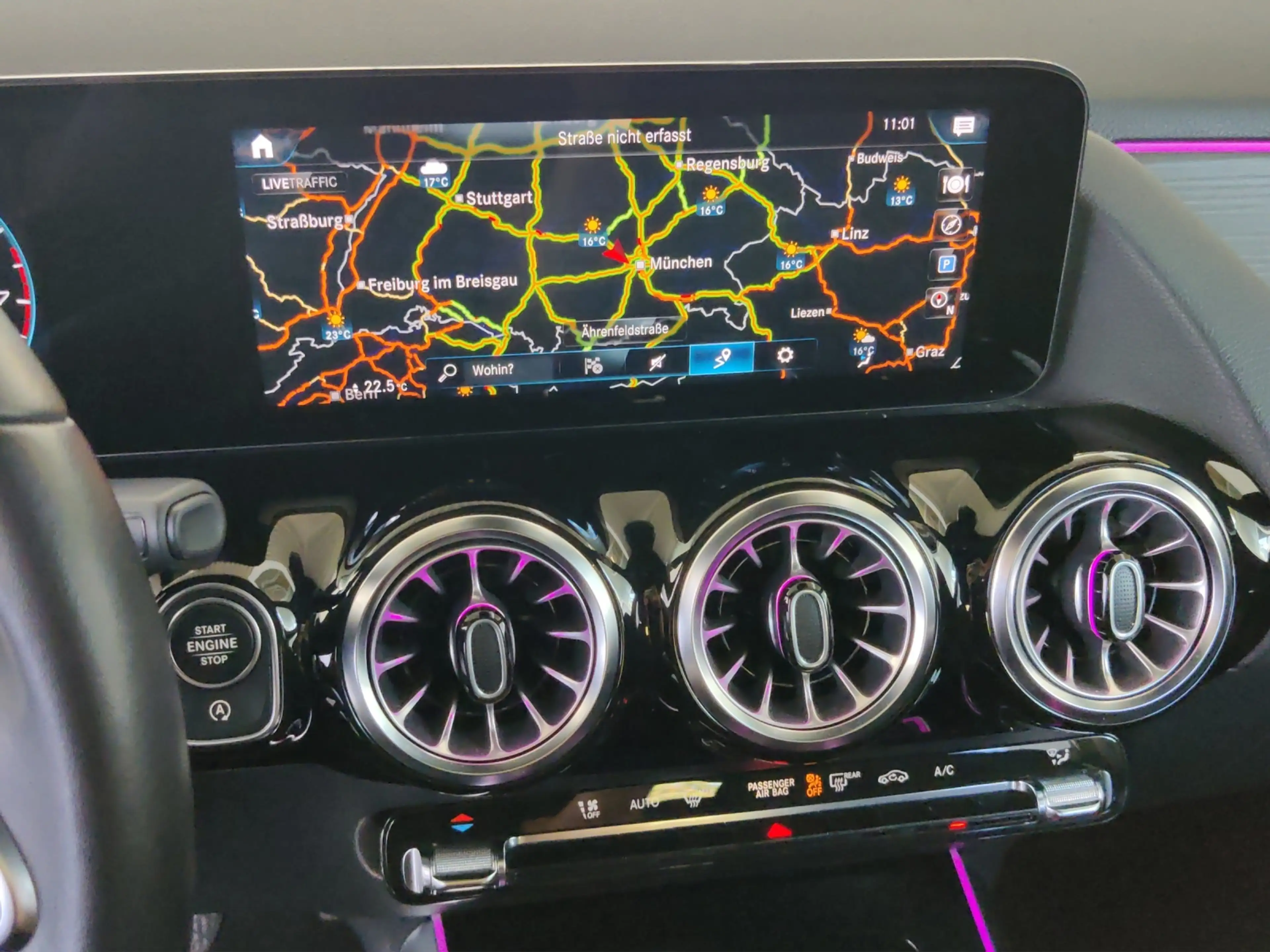 Mercedes-Benz GLA 250 Progressive — photo 11