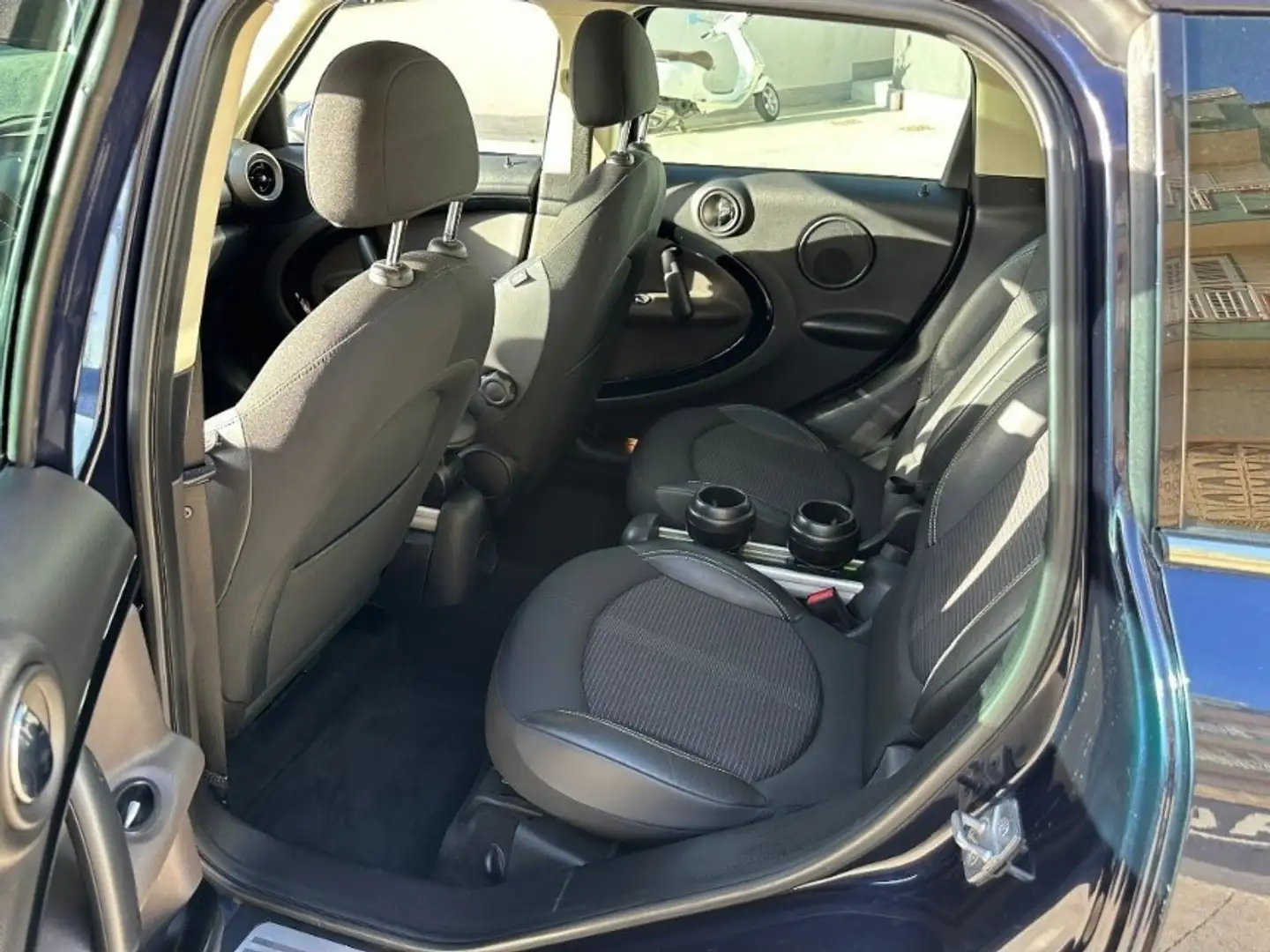 BMW All4 - 2