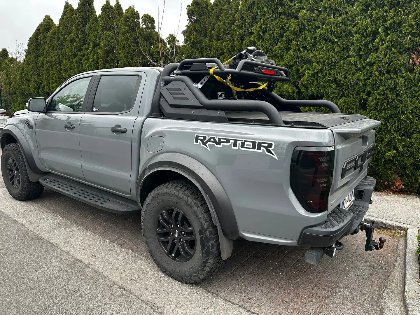 Ford Ranger Raptor 2.2 Gris - 2