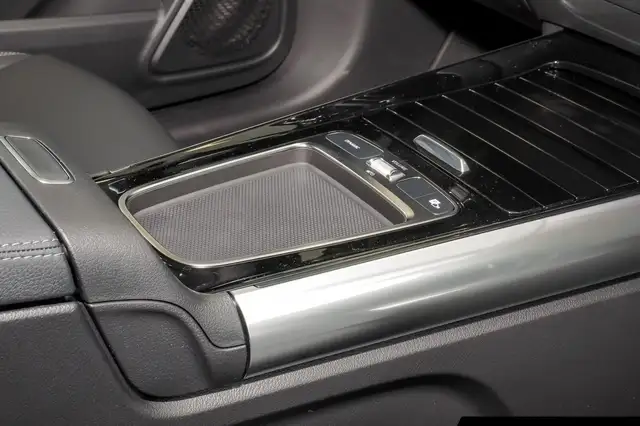 Mercedes-Benz B Class view 8