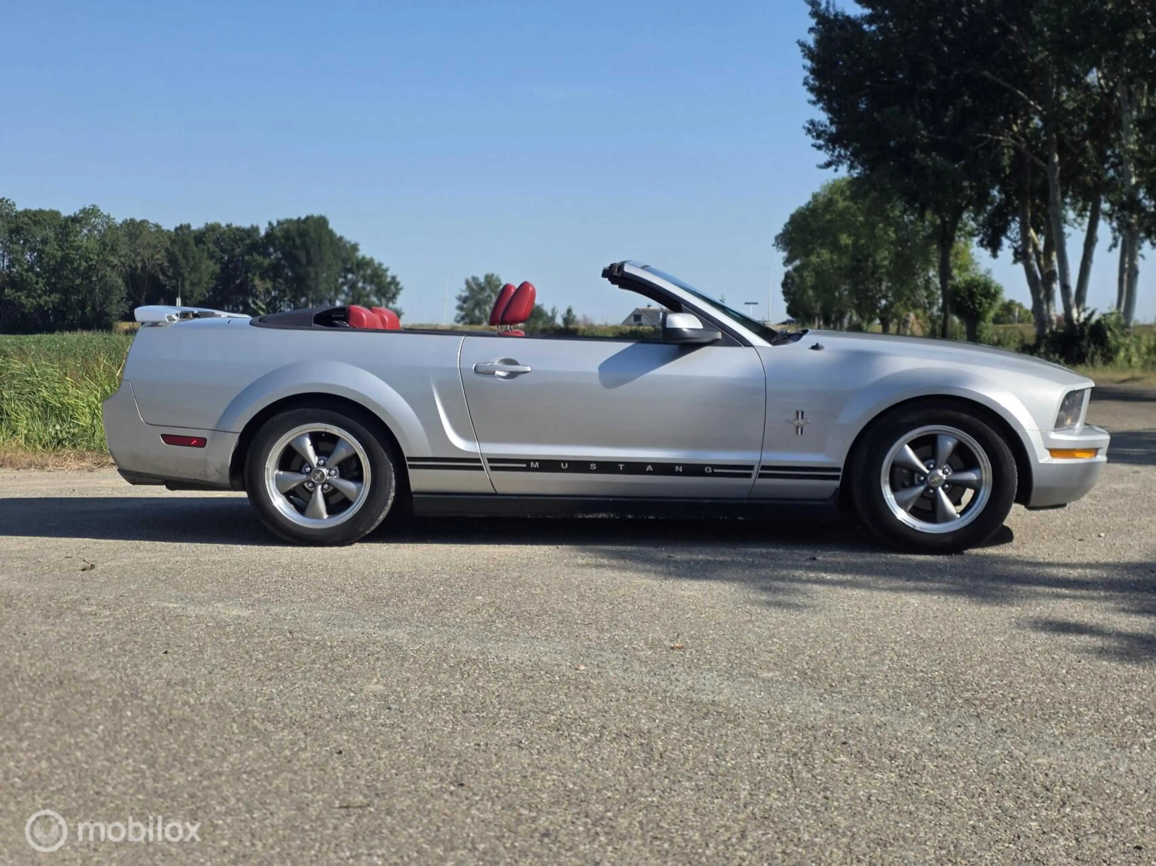 Ford Mustang USA 4.0 V6 — photo 7