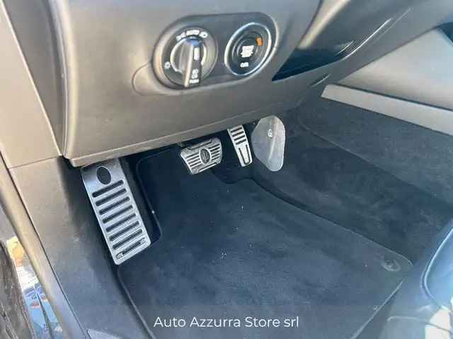 Maserati Levante view 19