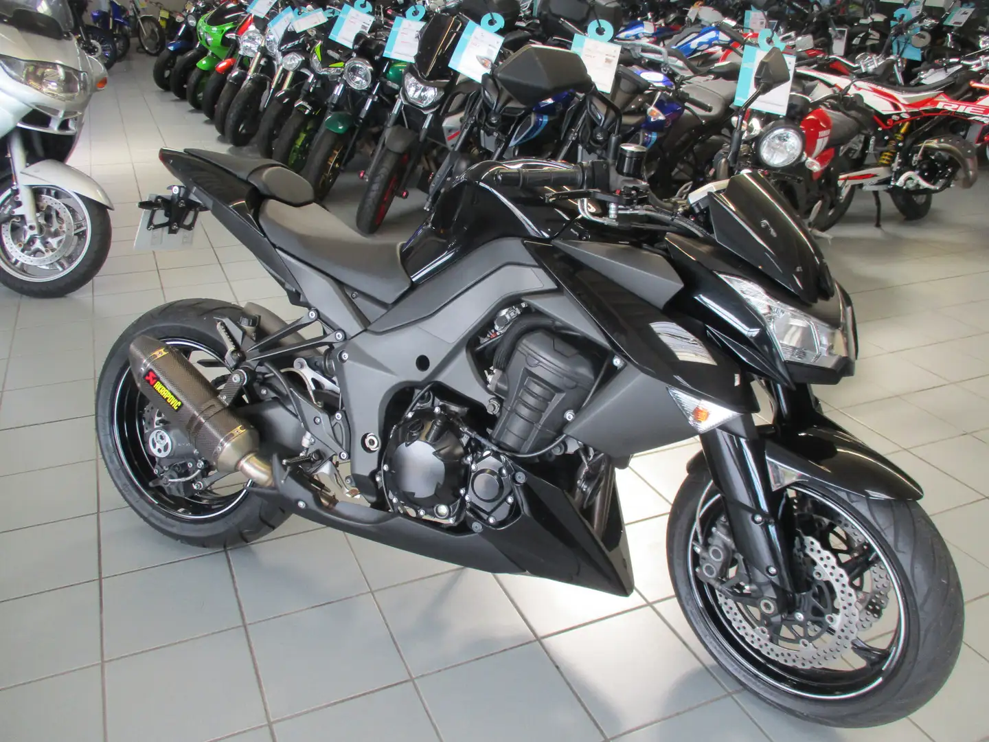 Kawasaki Z 1000 Noir - 1