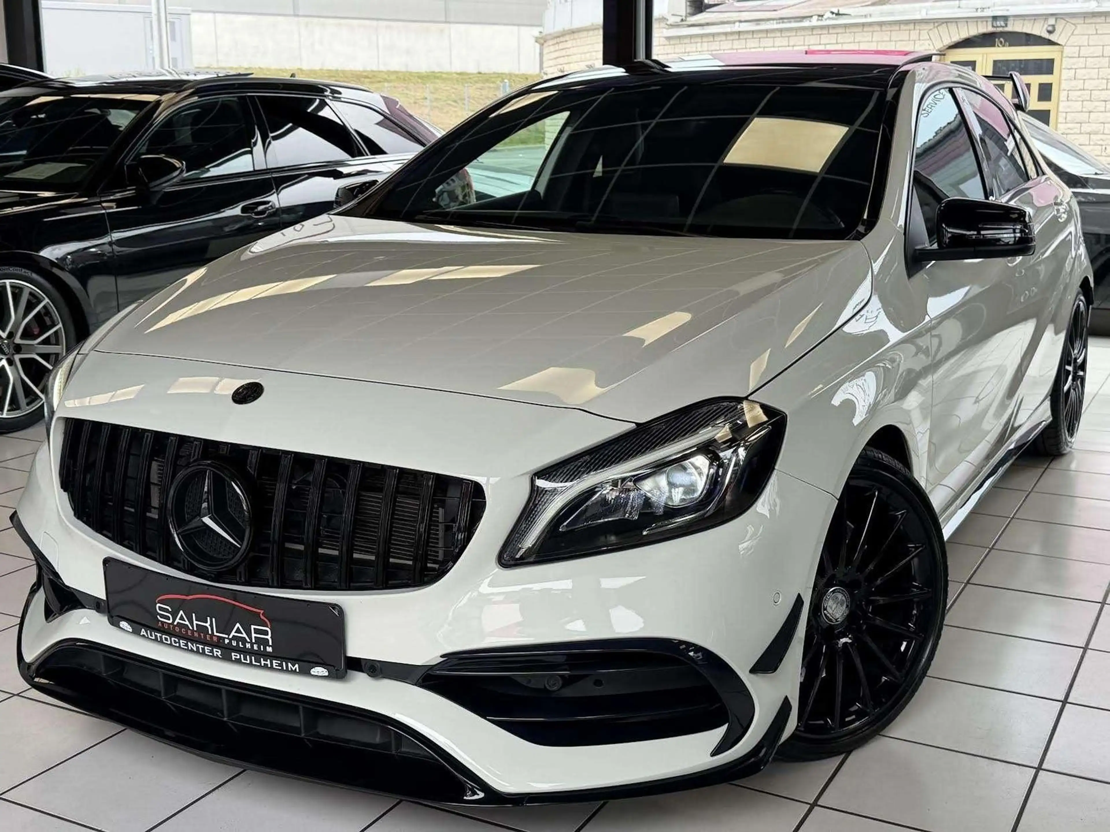 Mercedes-Benz A 45 AMG A 45 AMG 4Matic AERO PAKET PANO KAMERA