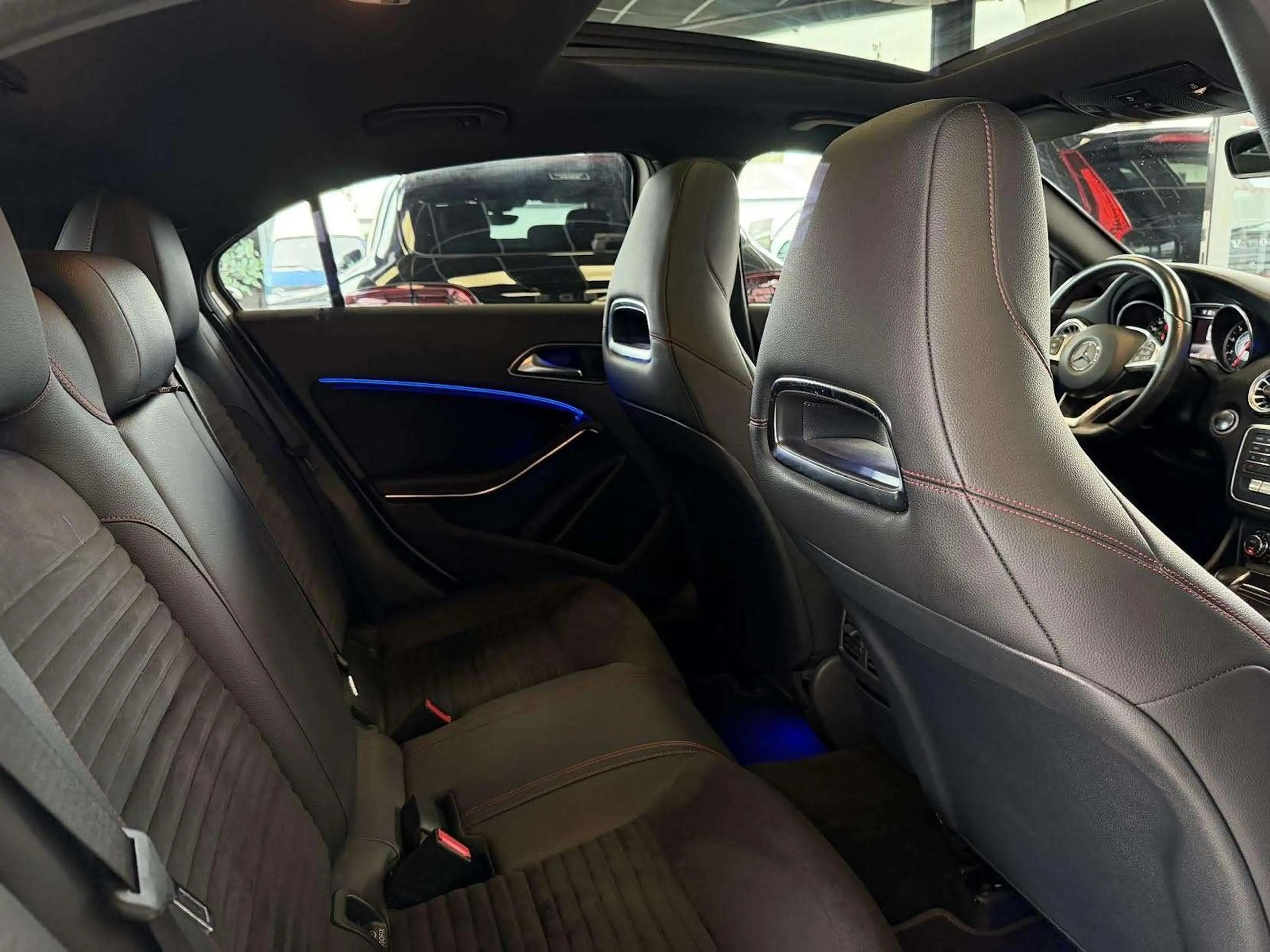Mercedes-Benz A 45 AMG A 45 AMG 4Matic AERO PAKET PANO KAMERA — photo 15