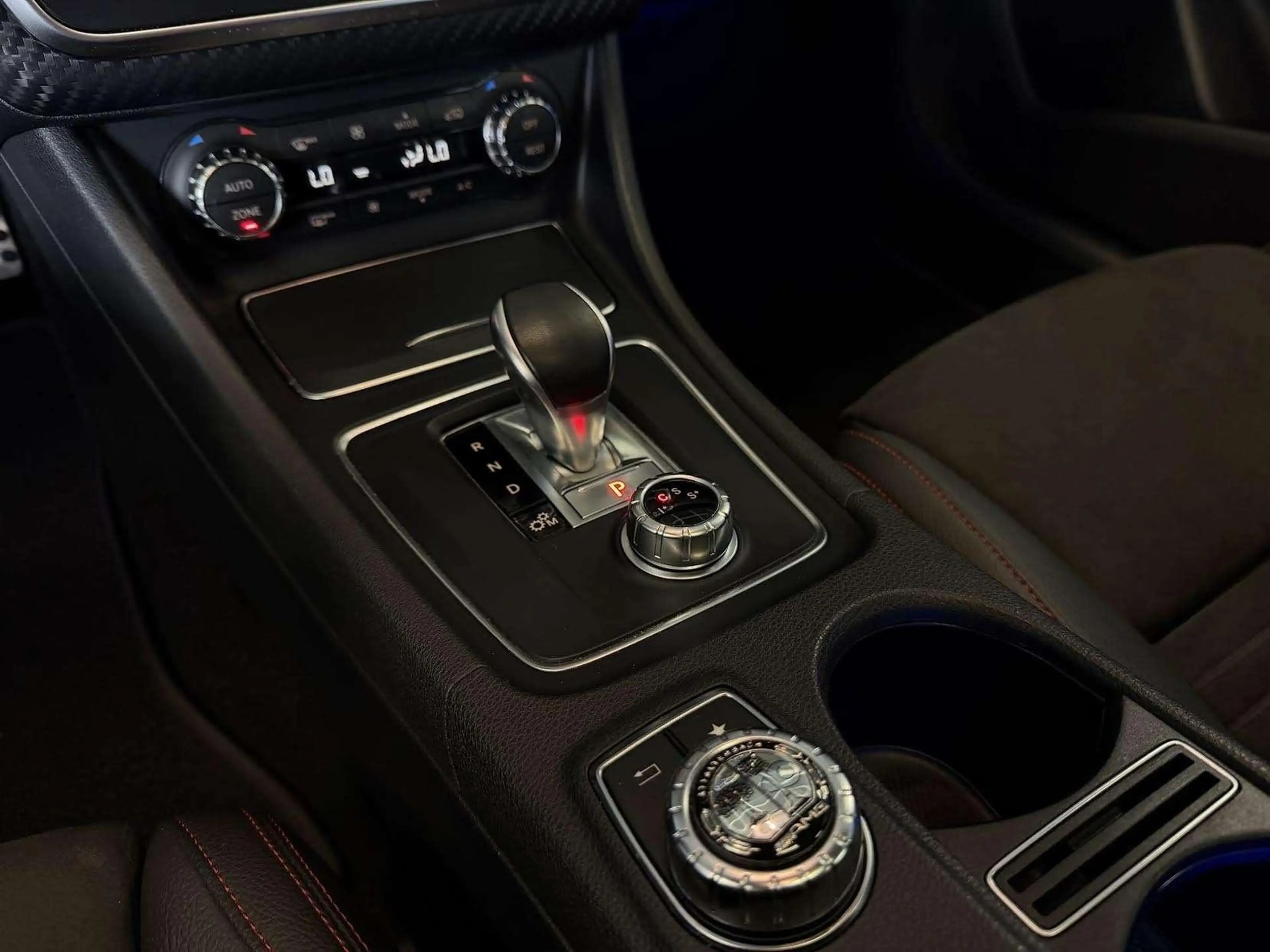 Mercedes-Benz A 45 AMG A 45 AMG 4Matic AERO PAKET PANO KAMERA — photo 11