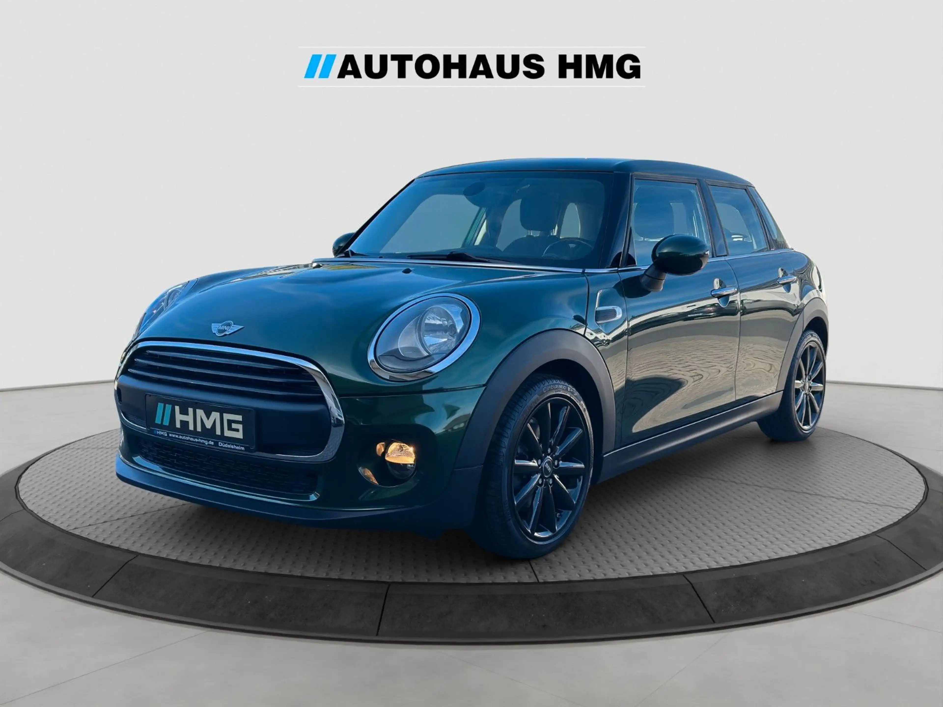 MINI One 5-trg. Pepper *SITZHZ*NAVI*KLIMAA*PDC*8-FACH