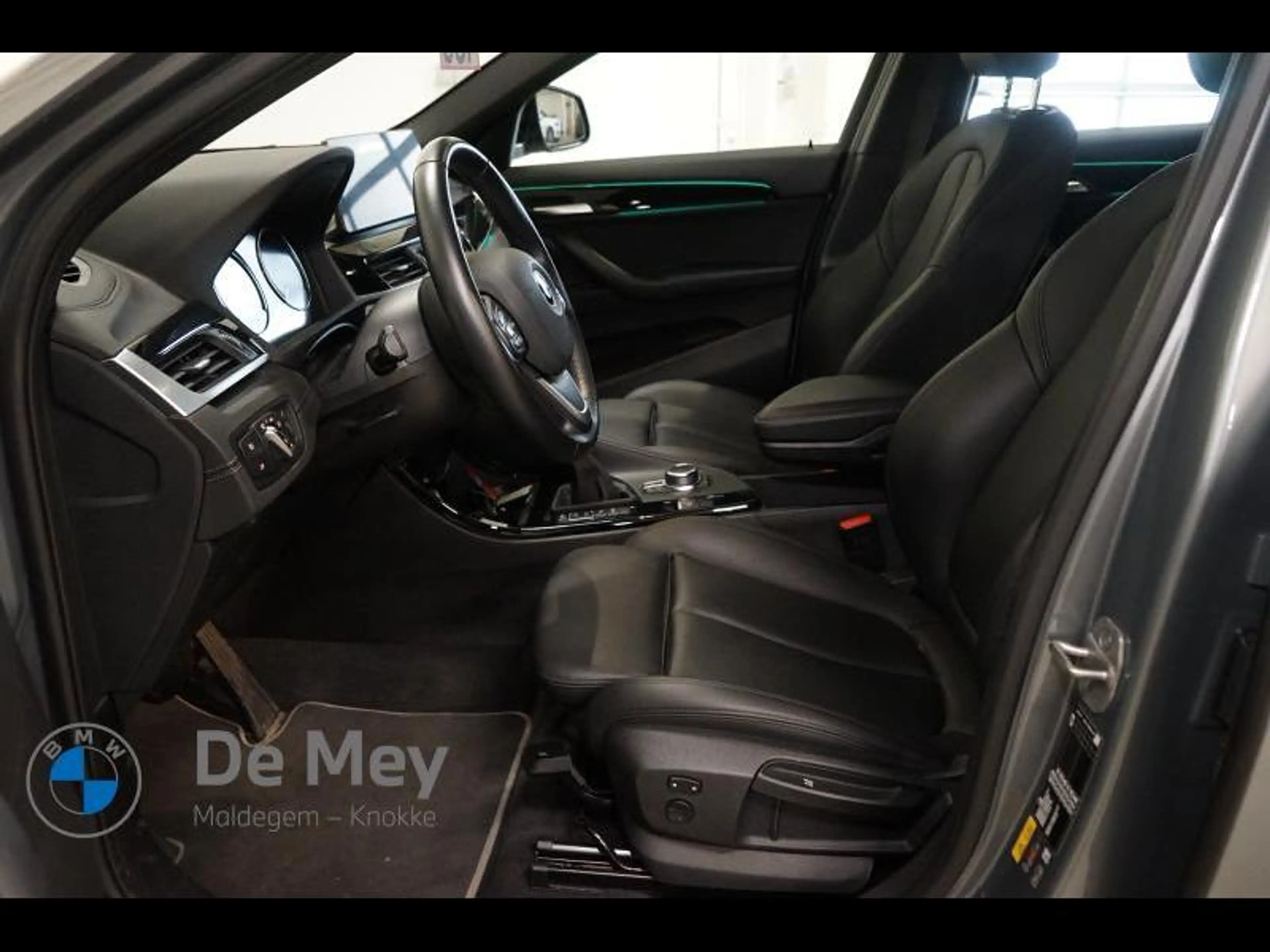 BMW X2 xDrive25e — photo 10
