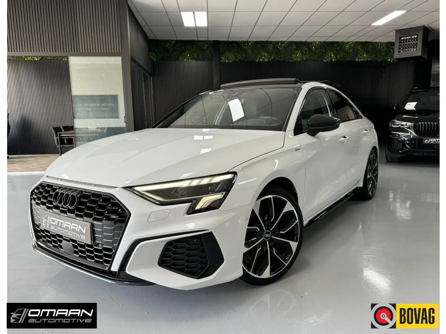 Audi A3 Limousine 35 1.5 TFSI S-line PANO B&O CAM Wit - 1