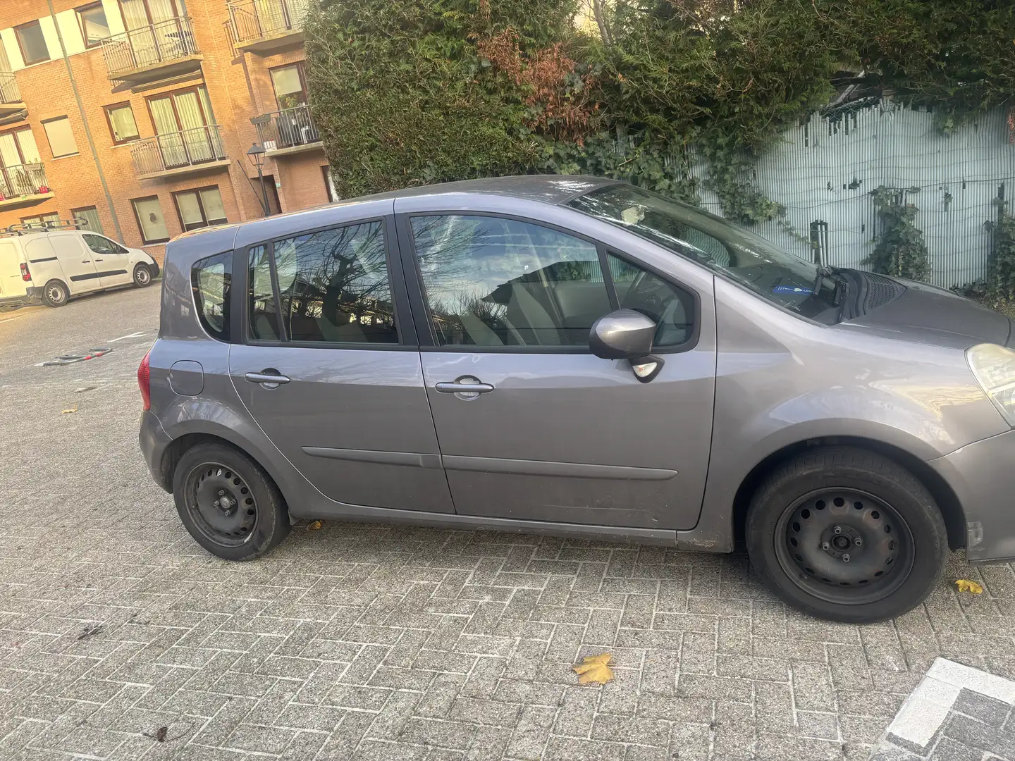 Renault Grand Modus 1.5 dCi Pack FAP - 2