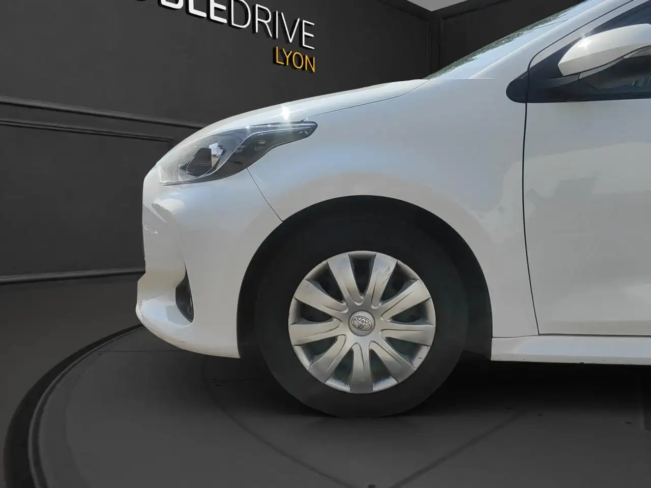 Toyota Yaris Yaris — photo 21