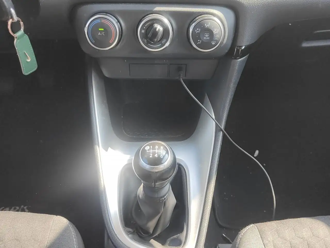 Toyota Yaris Yaris — photo 15