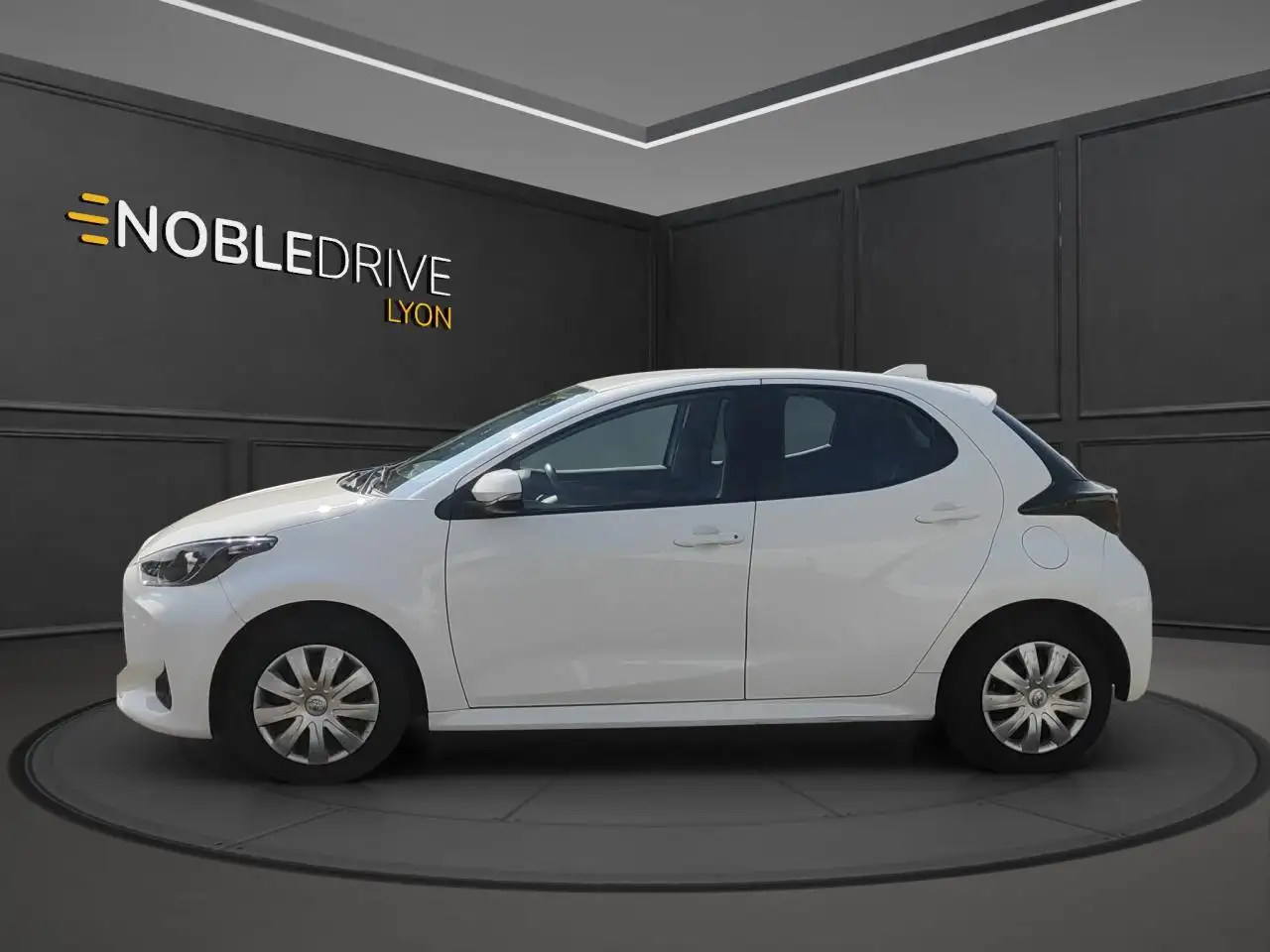 Toyota Yaris Yaris — photo 3