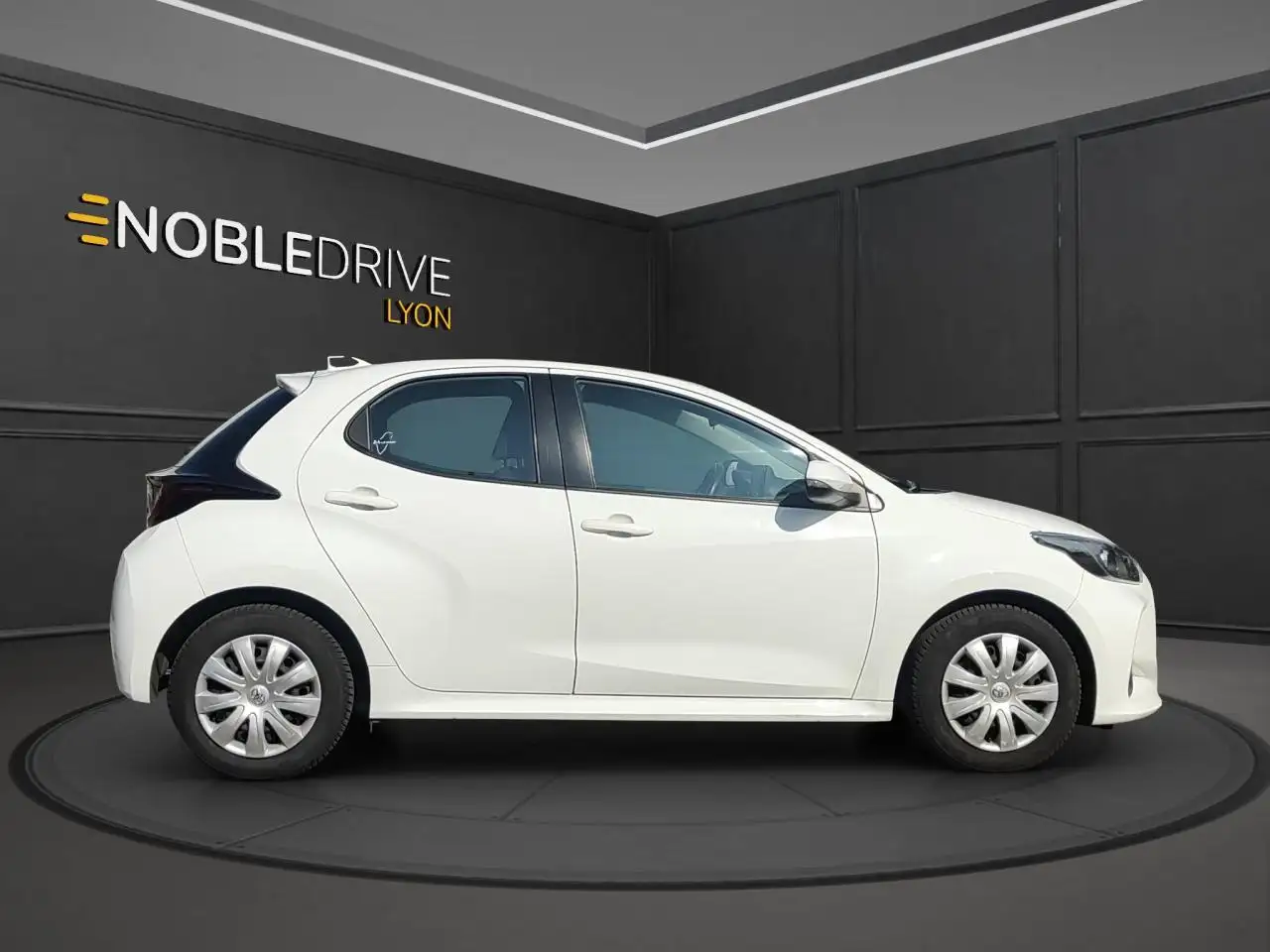Toyota Yaris Yaris — photo 7