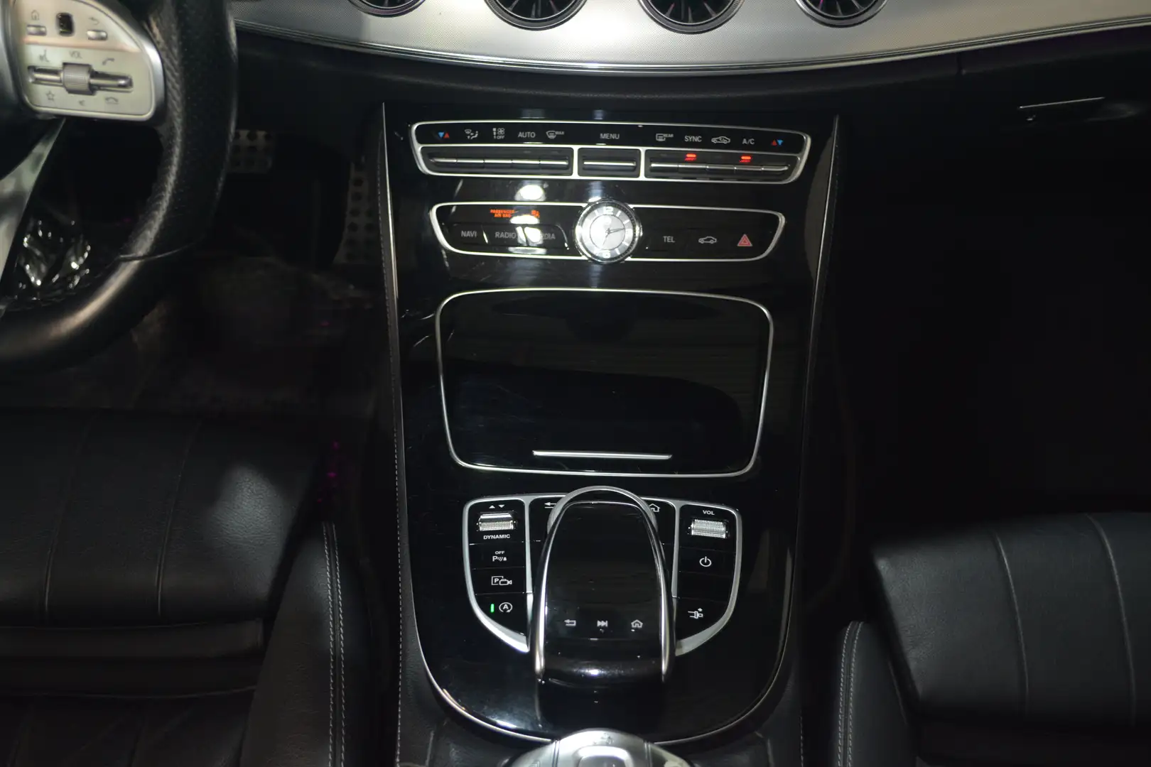 Mercedes-Benz E 200 E 200 Cabrio 9G-TRONIC AMG Line Mild Hibr. / FULL Grijs - 2