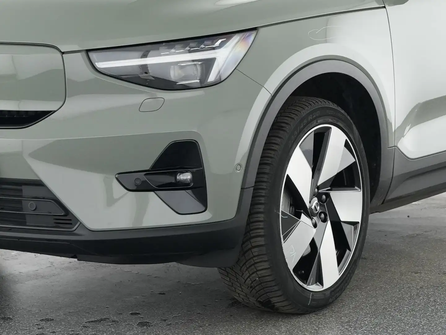 Volvo C40 1st Edition Recharge Pure Electric AWD Verde - 2