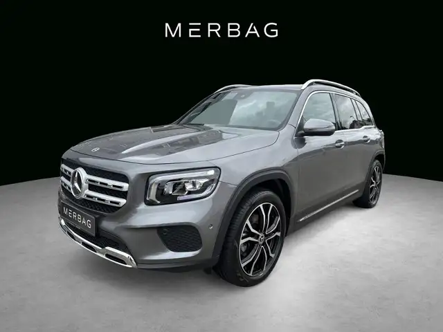 Mercedes-Benz GLB 200 4MATIC AUT Kam. KlimaA LED LM Navi PDC