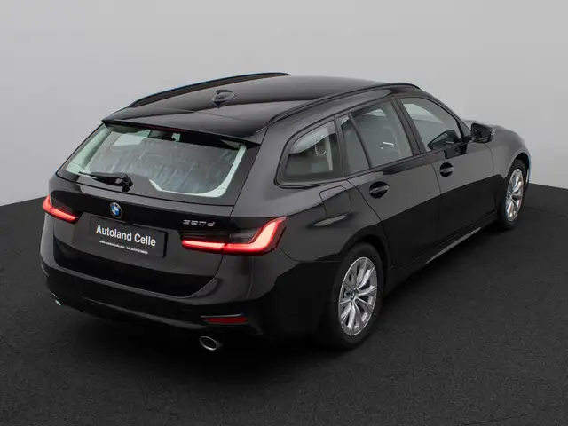 BMW 3 Series view 7
