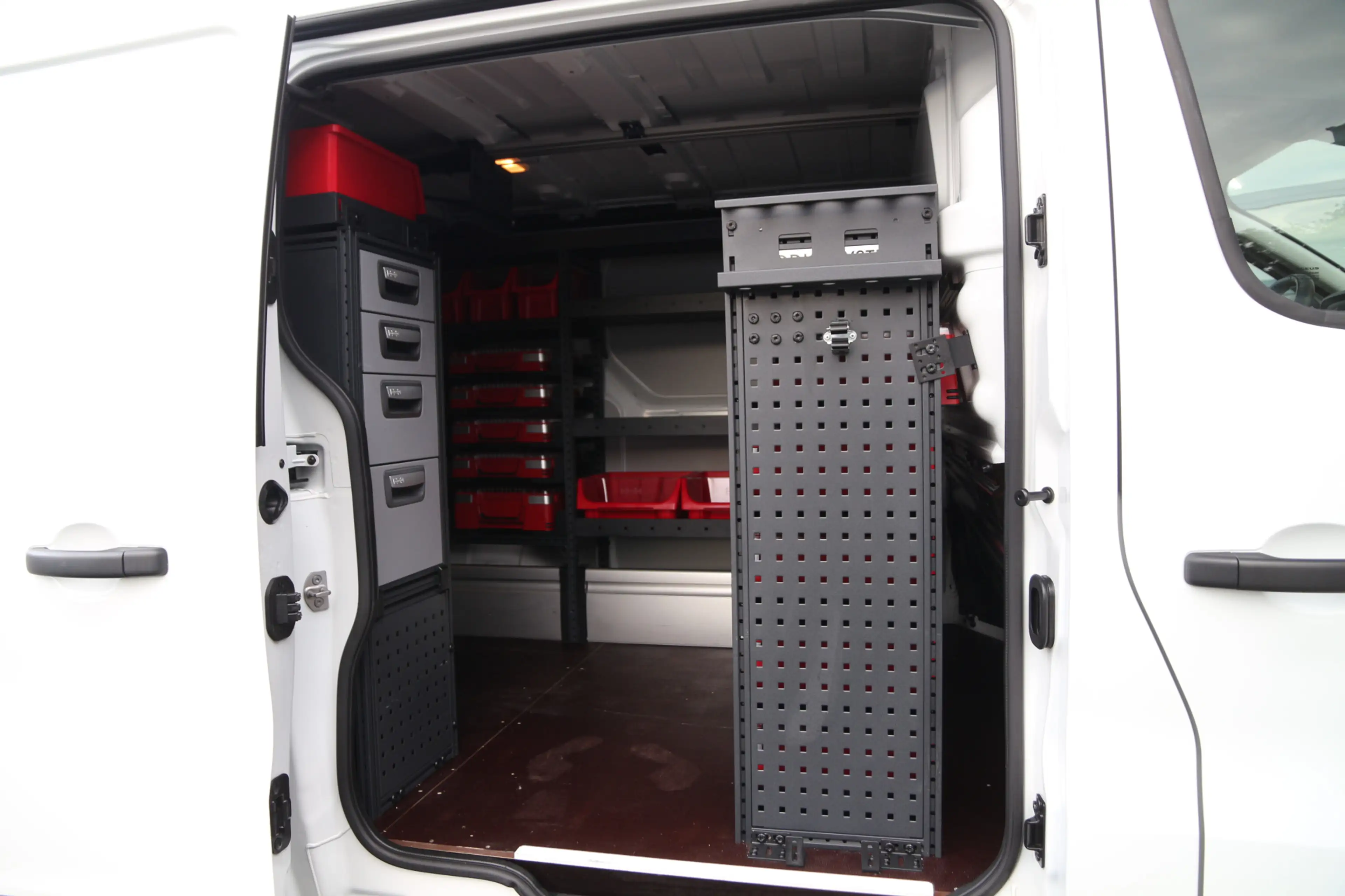 Renault Trafic 2.0 DCI 130 | L1H1 | Werkplaats inrichting | Navi — photo 15