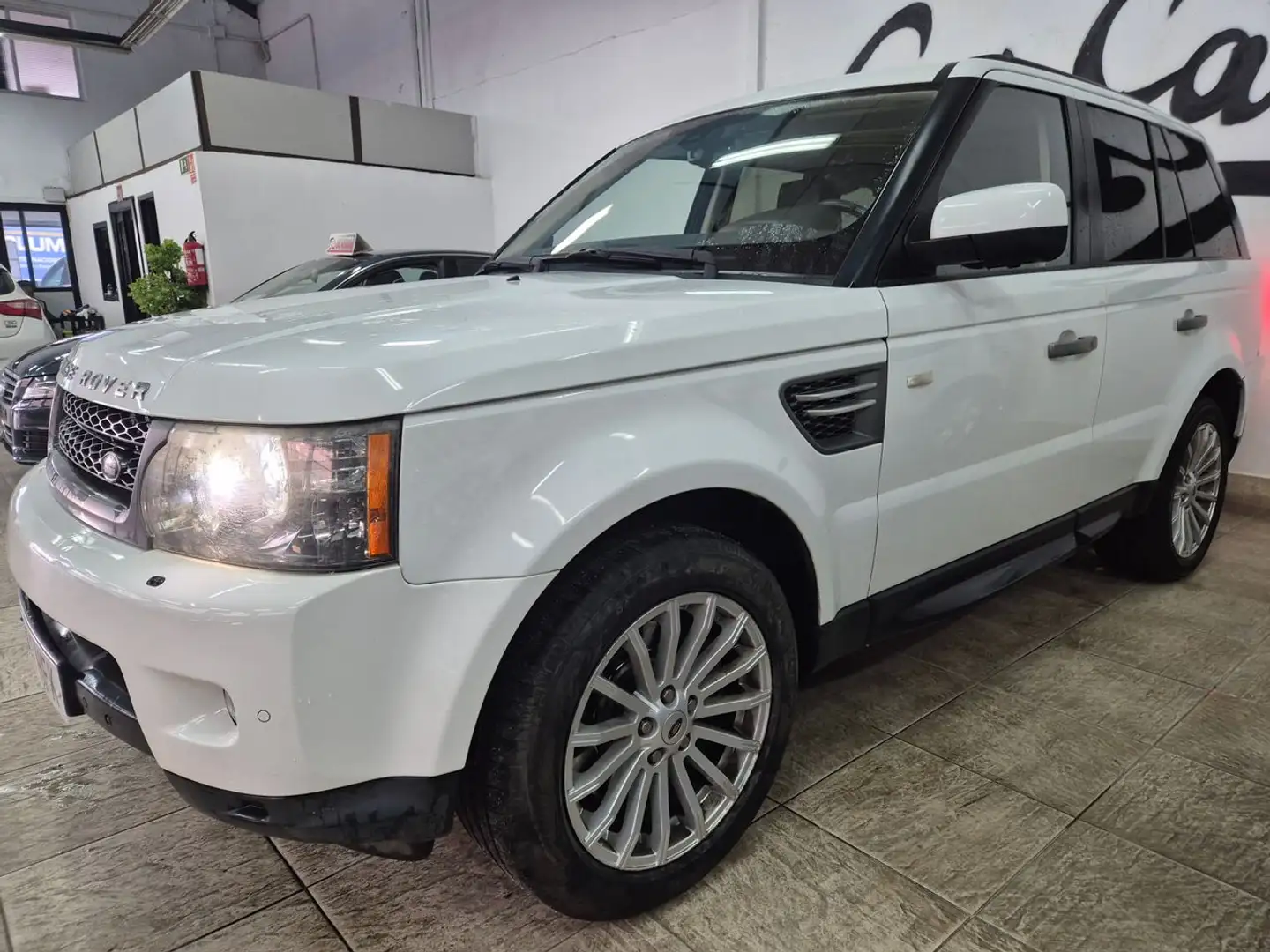 Land Rover Range Rover Sport 3.0TDV6 SE Aut. Blanco - 2