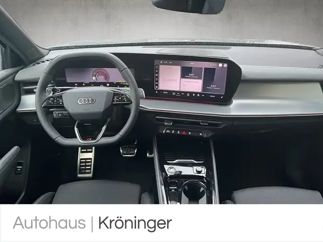 Audi Q3 view 13