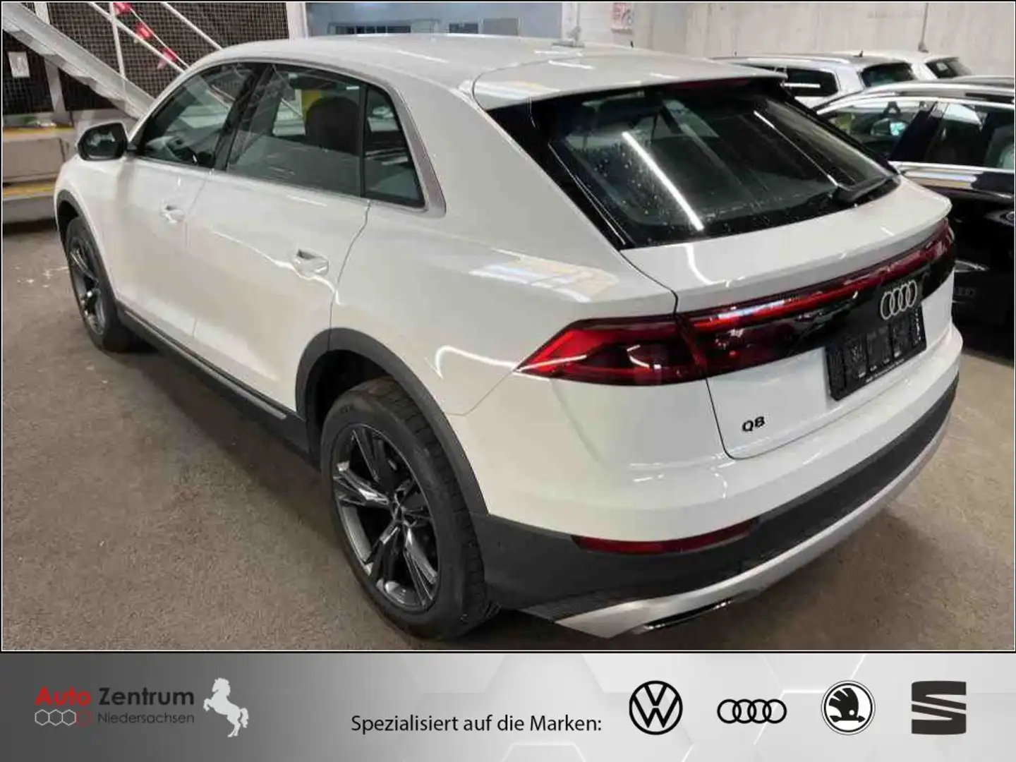 Audi Q8 50 TDI quattro 11.810 EUR Mwst ausweisbar CarPlay Wit - 2