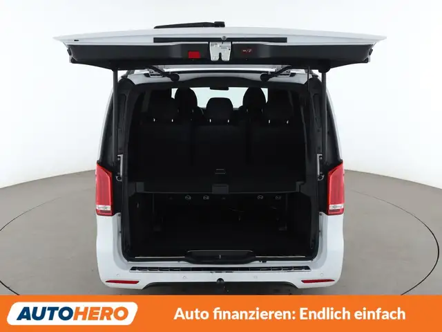 Mercedes-Benz V-Class view 17