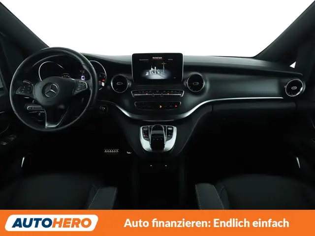 Mercedes-Benz V-Class view 12