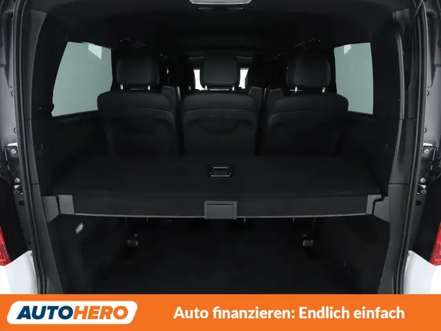 Mercedes-Benz V-Class view 18