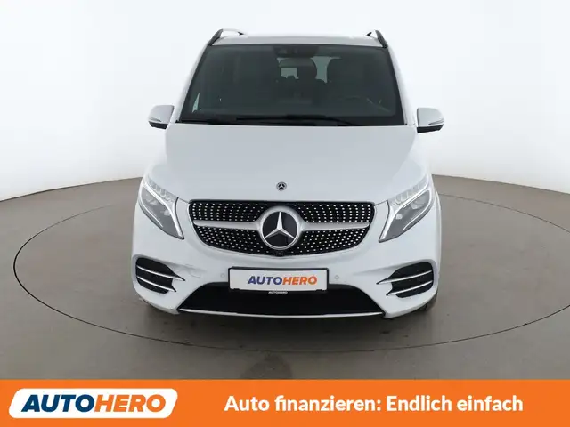 Mercedes-Benz V-Class view 9