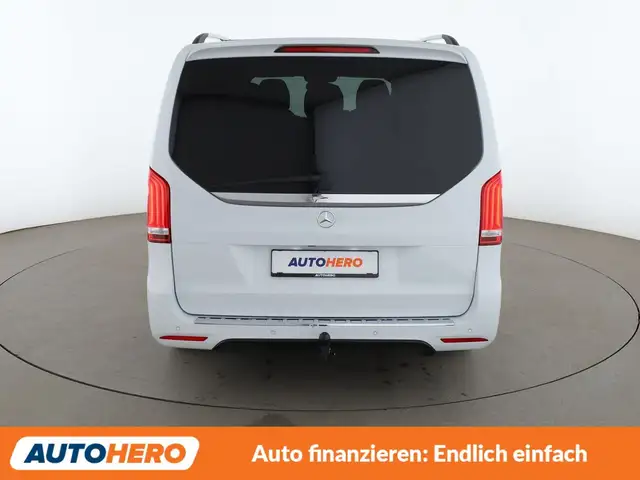 Mercedes-Benz V-Class view 5