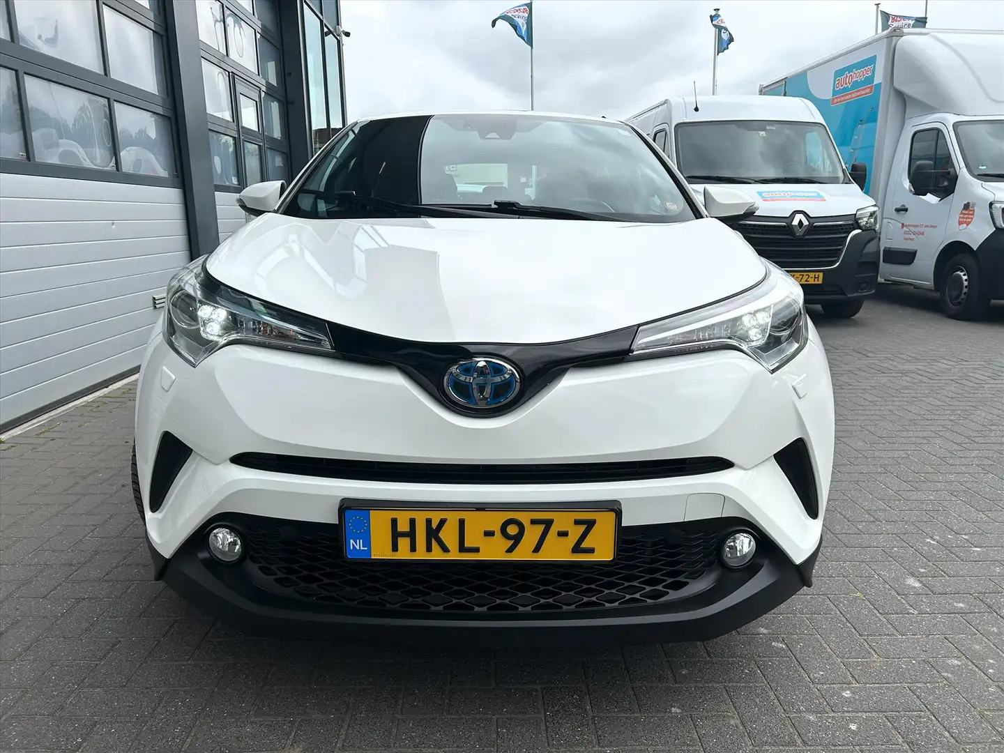 Toyota C-HR 1.8 Hybrid, Camera, Trekhaak, Stoelverw. Fehér - 2