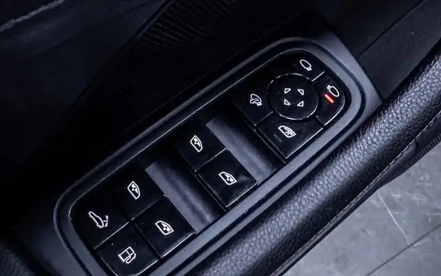 Porsche Panamera view 9