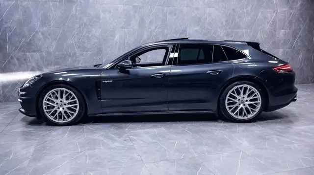 Porsche Panamera view 2