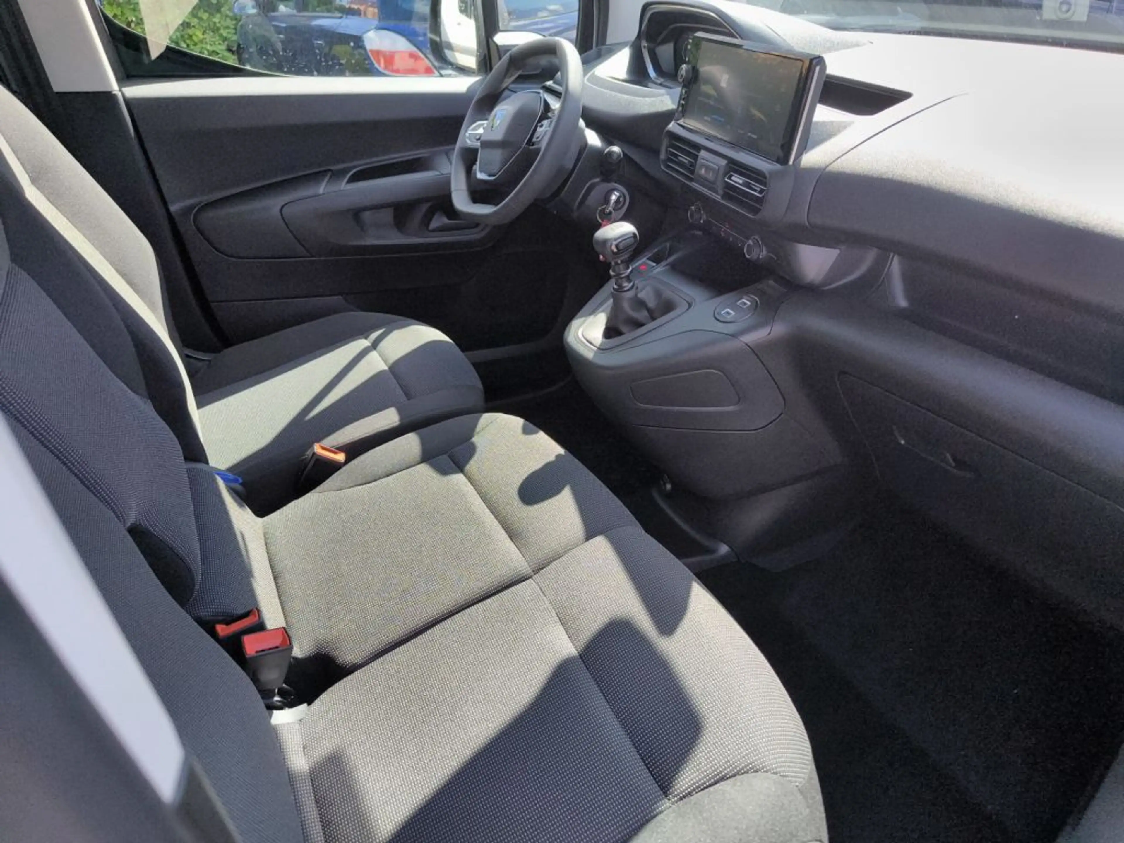 Peugeot Partner 1,5 Diesel 100 M EHZ — photo 11